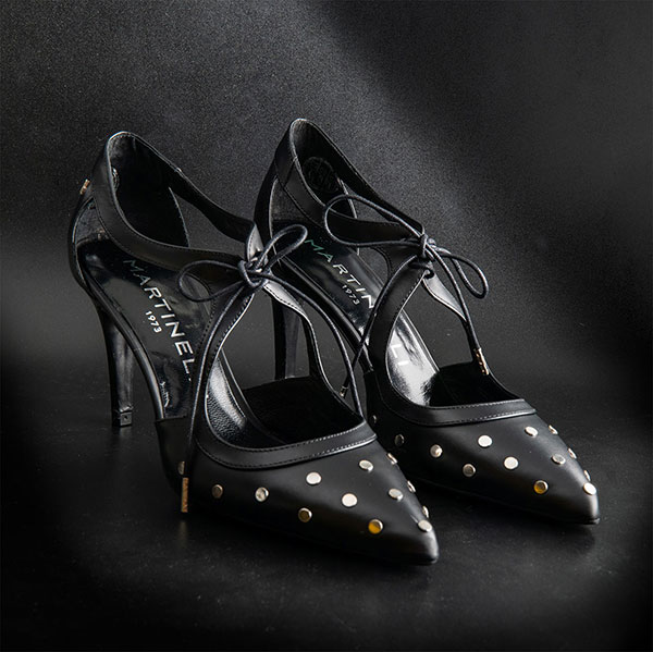 Thelma pump with studs for women