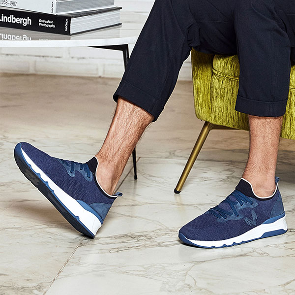 Men's sneakers in blue