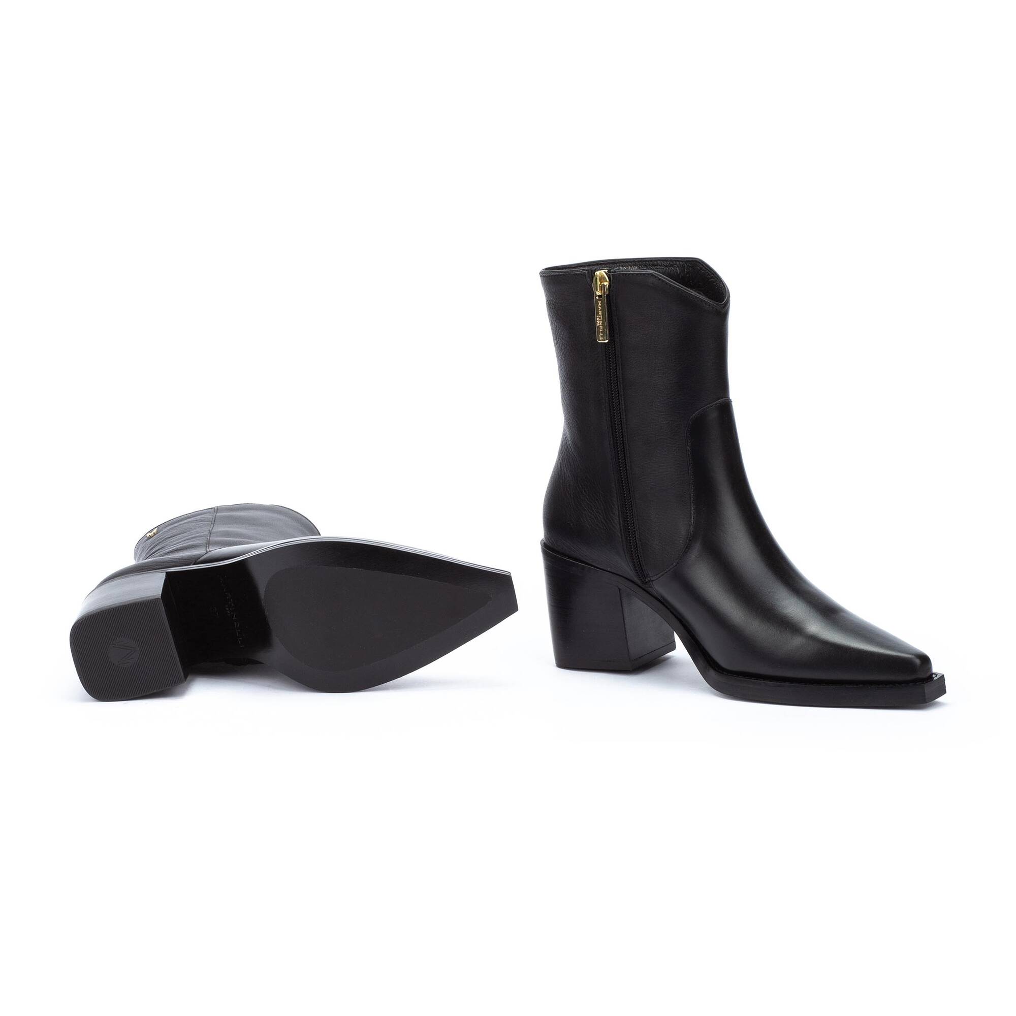 Botines con tac&oacute;n | KAYLA 1666-B092Z, BLACK, large image number 70-1666-B092Z_000_Martinelli_KAYLA_BLACK_full.jpg | null