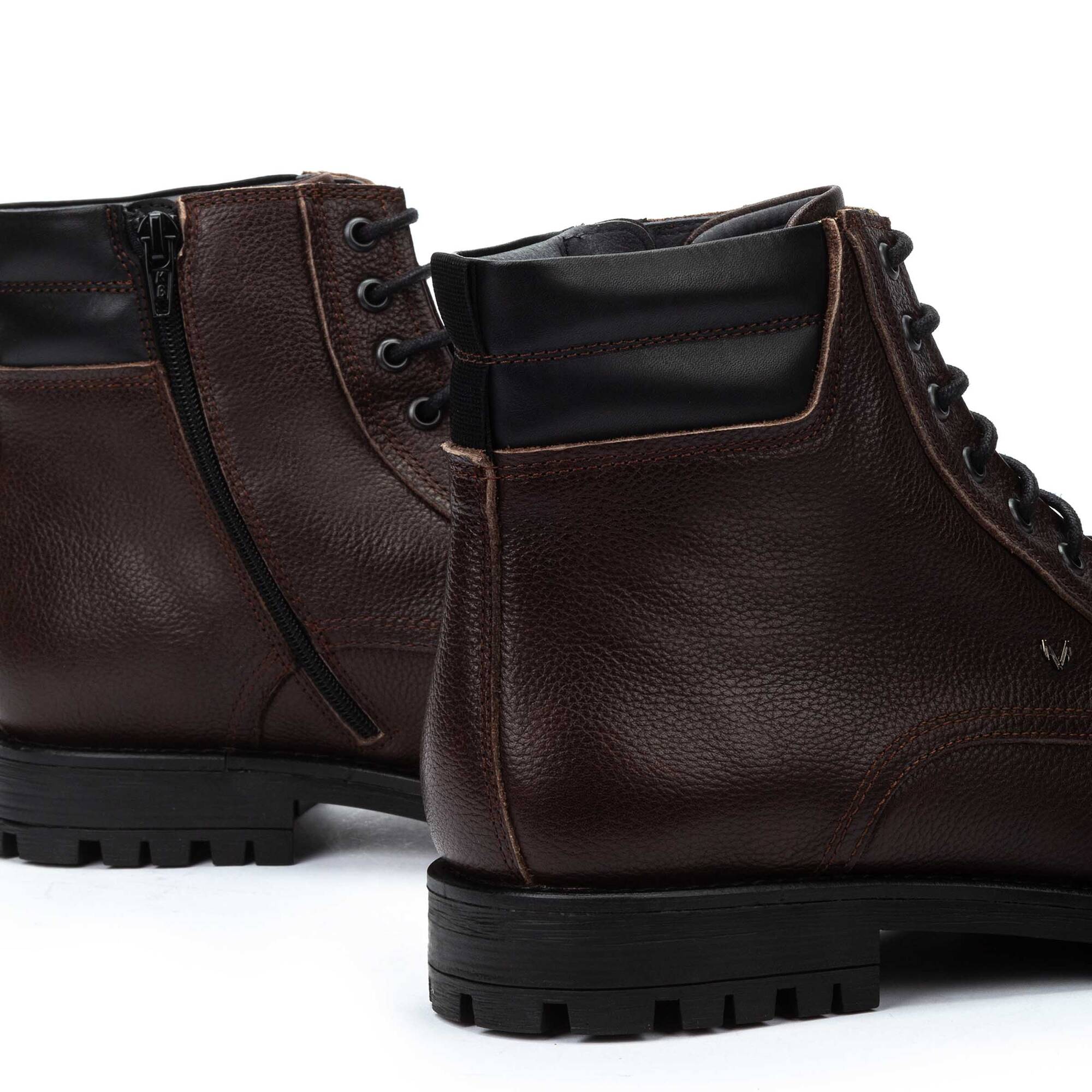 Boots | ESSEX C006-2976N, DARKBROWN, large image number 60-C006-2976N_132_Martinelli_ESSEX_DARKBROWN_full.jpg | null