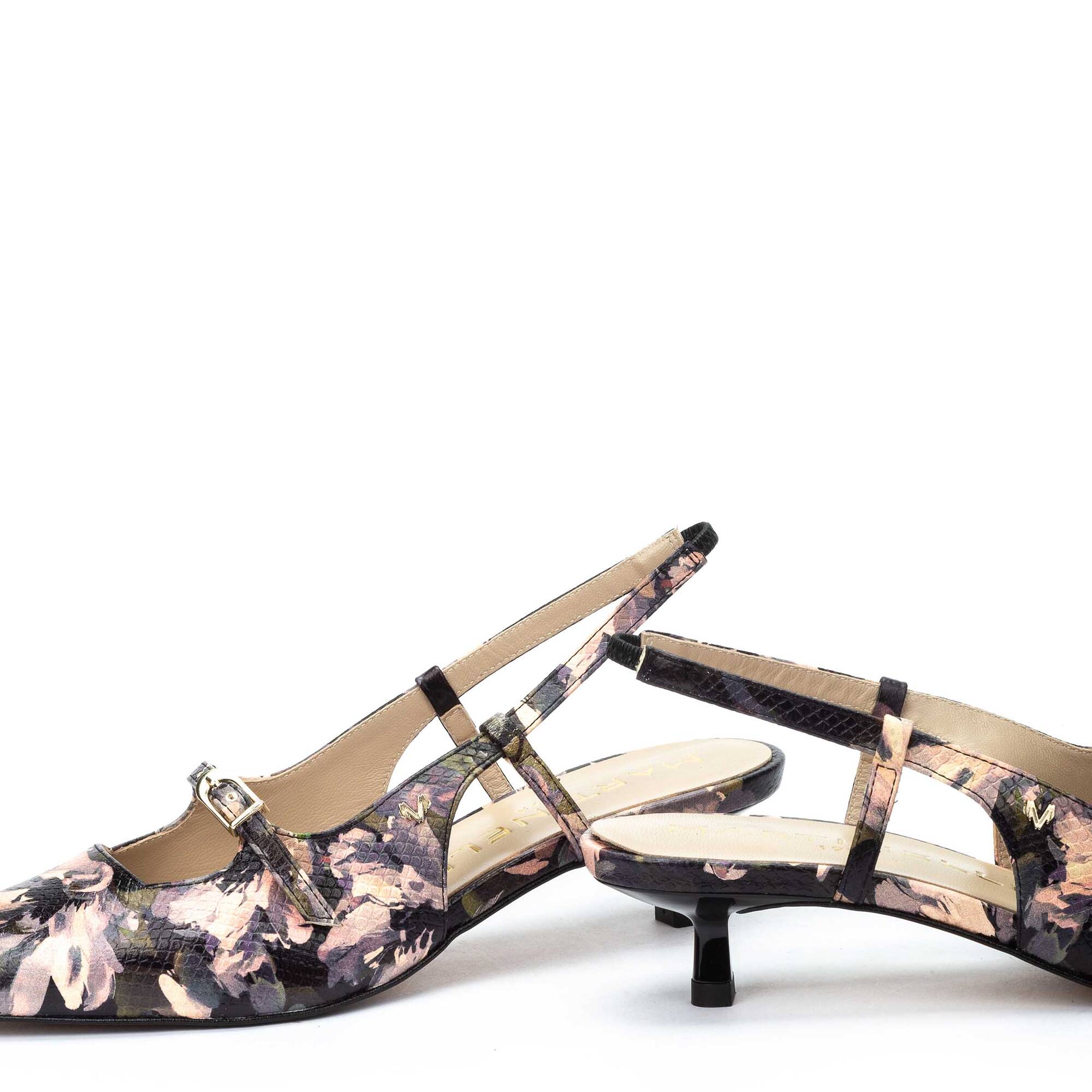 Court Shoes | GAETA 1746-B385X, BLACK, large image number 60-1746-B385X_000_Martinelli_GAETA_BLACK_full.jpg | null