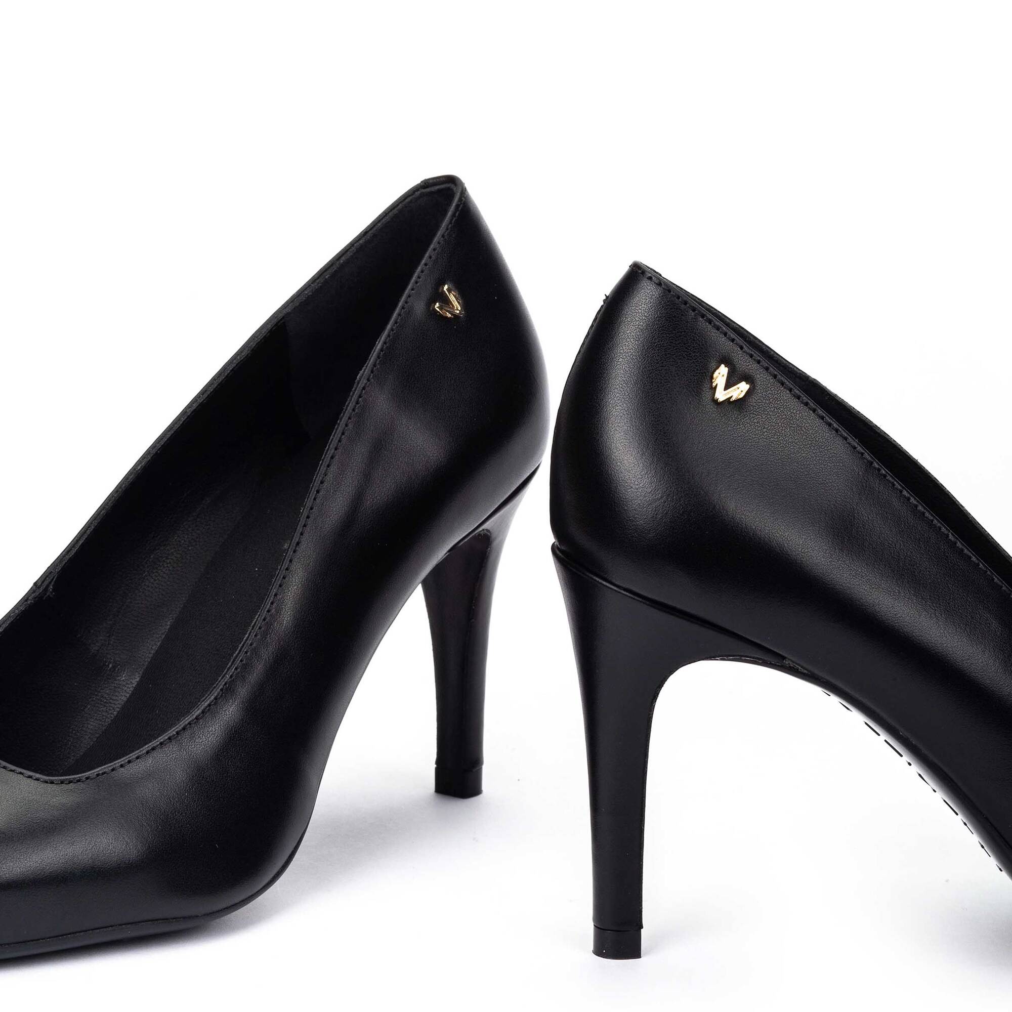 Court Shoes | THELMA 1489-B237K, BLACK, large image number 60-1489-B237K_000_Martinelli_THELMA_BLACK_full.jpg | null