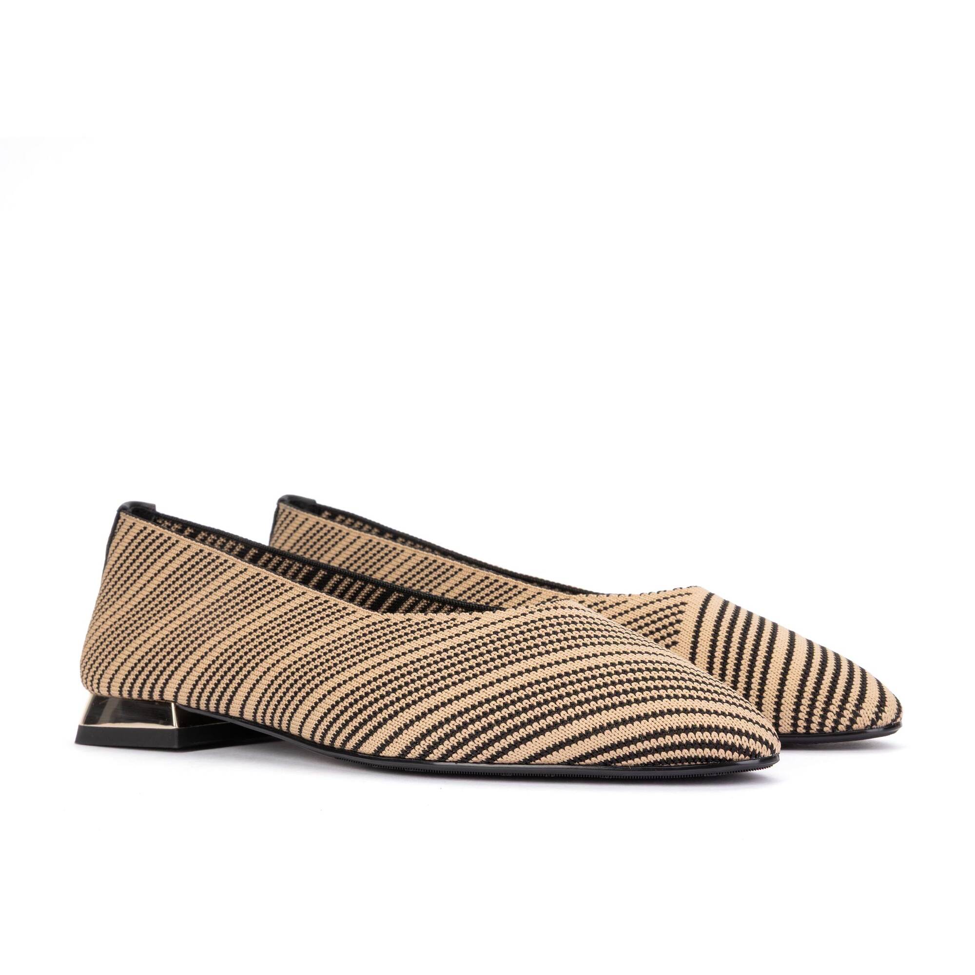 null | VESCIA S009-B557TY, BEIGE, large image number 20-S009-B557TY_800_Martinelli_VESCIA_BEIGE_full.jpg | null