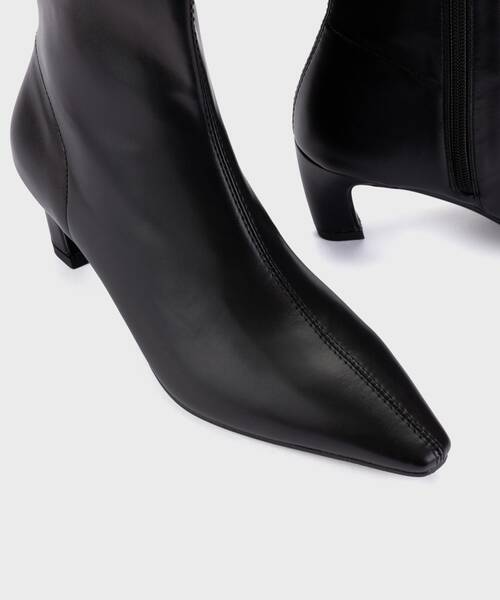 Heeled Ankle Boots | VOGUERA S068-B716TY | BLACK | Martinelli