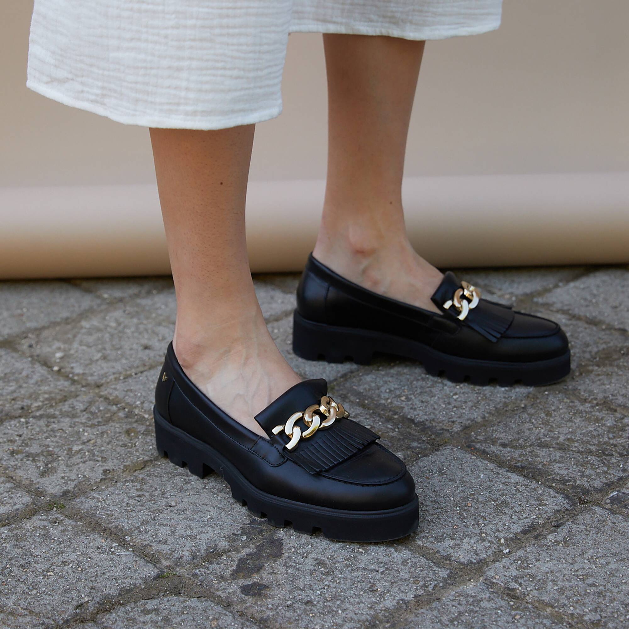 Loafers and Laces | HERMOSILLA 1568-A665P1, BLACK, large image number 90-1568-A665P1_000_Martinelli_HERMOSILLA_BLACK_full.jpg | null