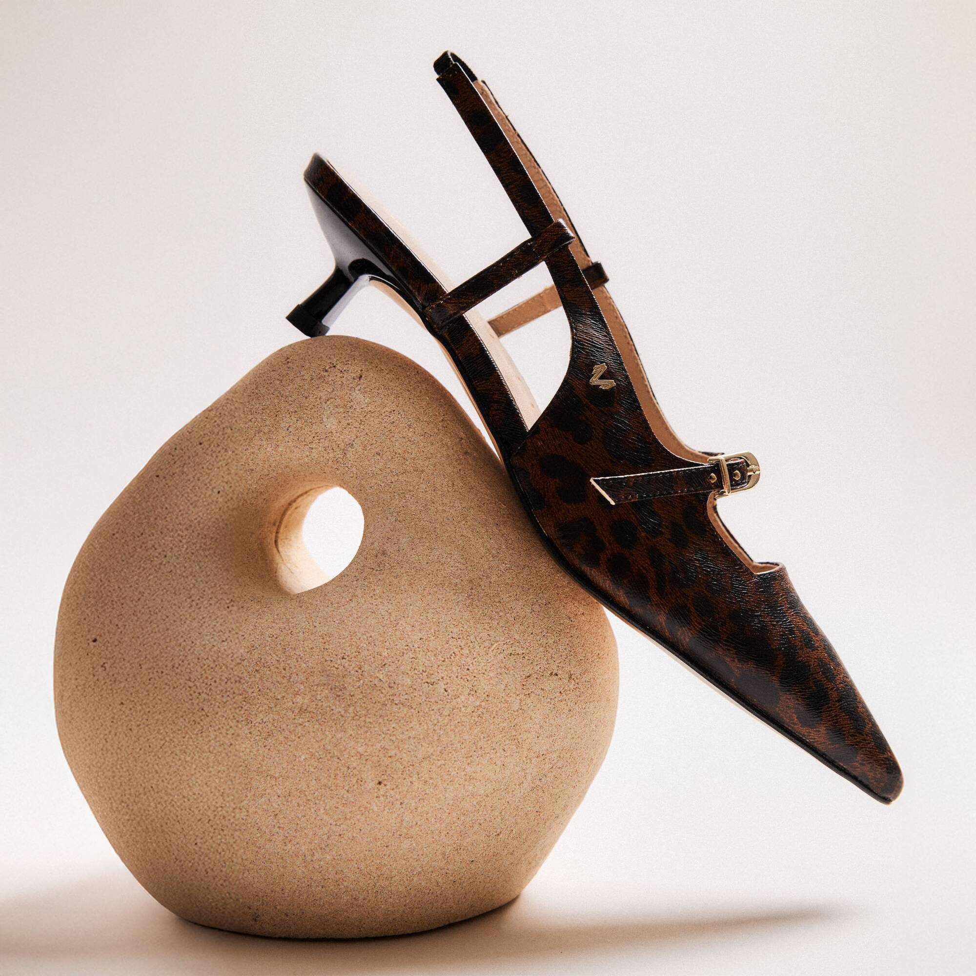 Court Shoes | GAETA 1746-B385M, CUERO, large image number 91-1746-B385M_202_Martinelli_GAETA_CUERO_full.jpg | null