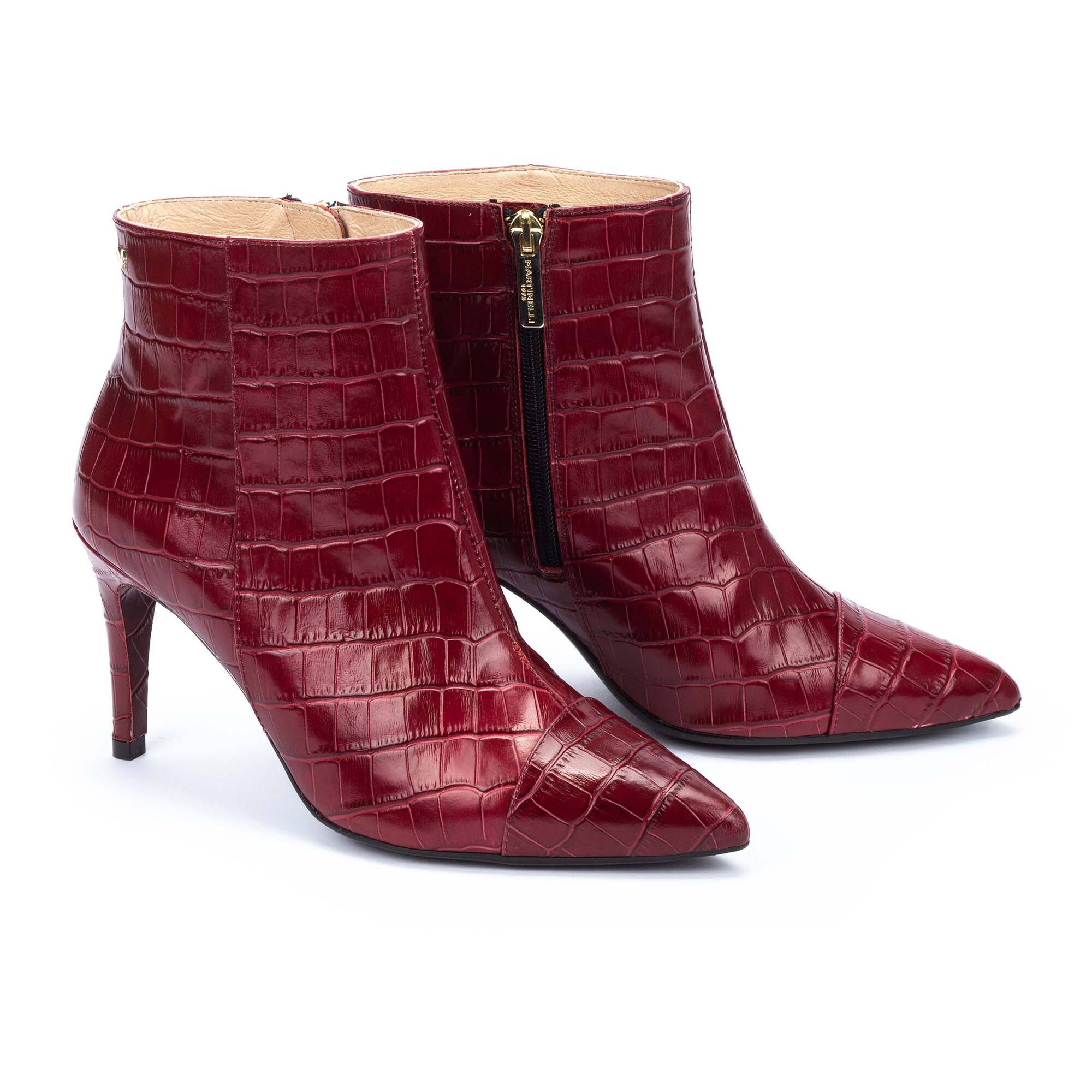 Wine patent leather boots cheap