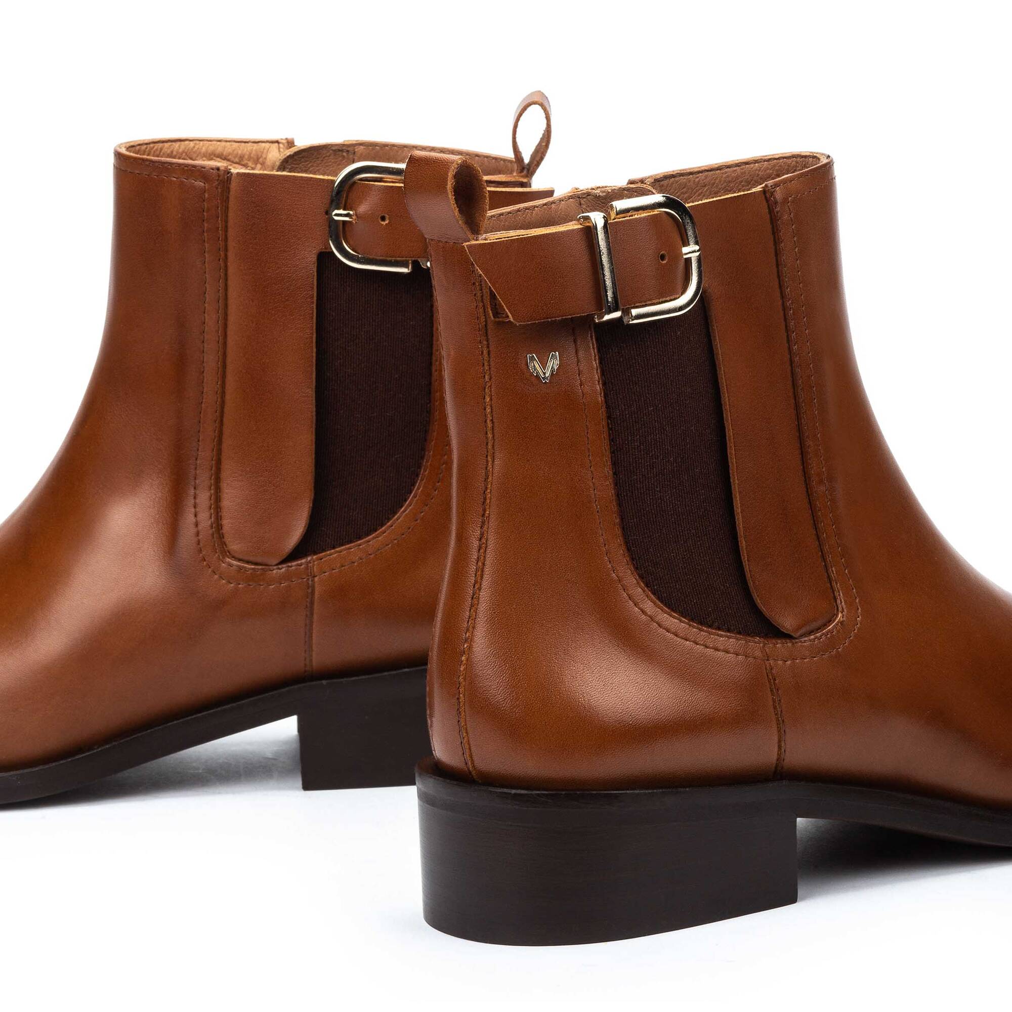 Flat ankle boots | RESSI 1718-A907C, CUERO, large image number 60-1718-A907C_202_Martinelli_RESSI_CUERO_full.jpg | null