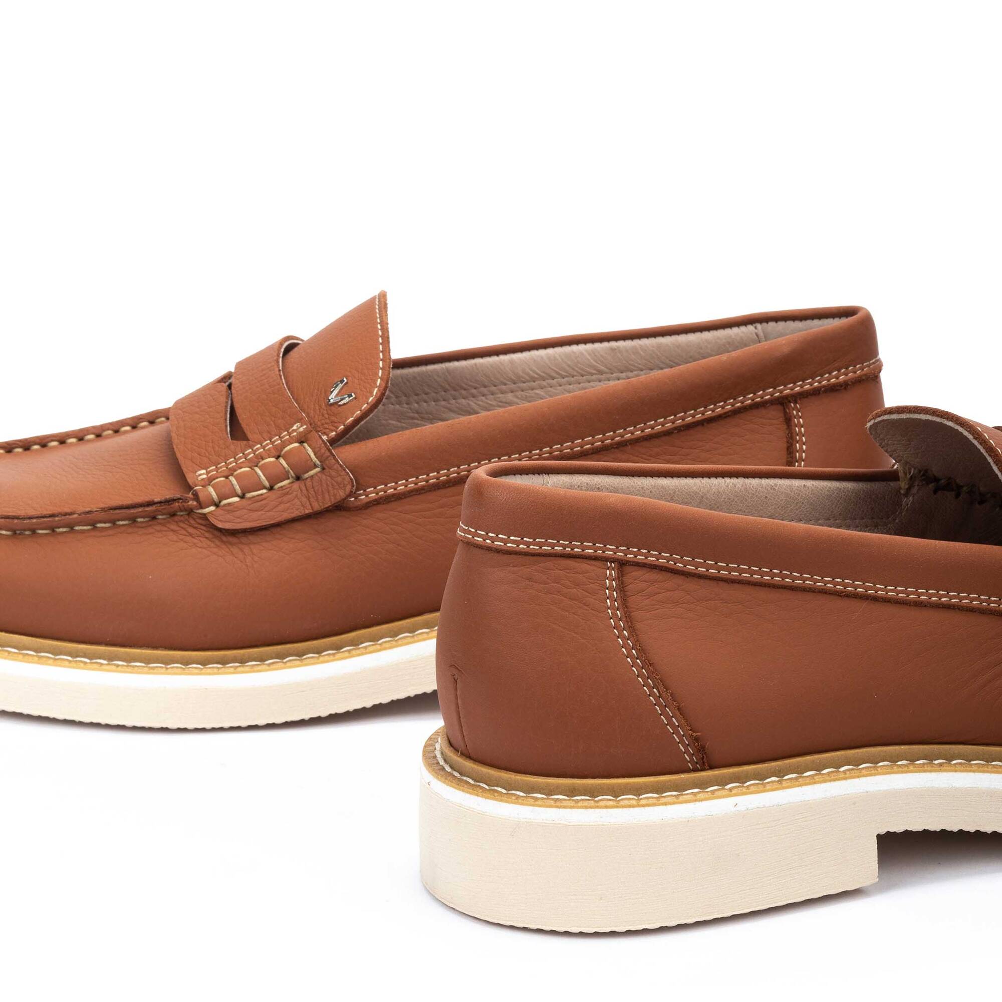 Mocasines | ROYSTON 1710-2837B, BRANDY, large image number 60-1710-2837B_250_Martinelli_ROYSTON_BRANDY_full.jpg | null