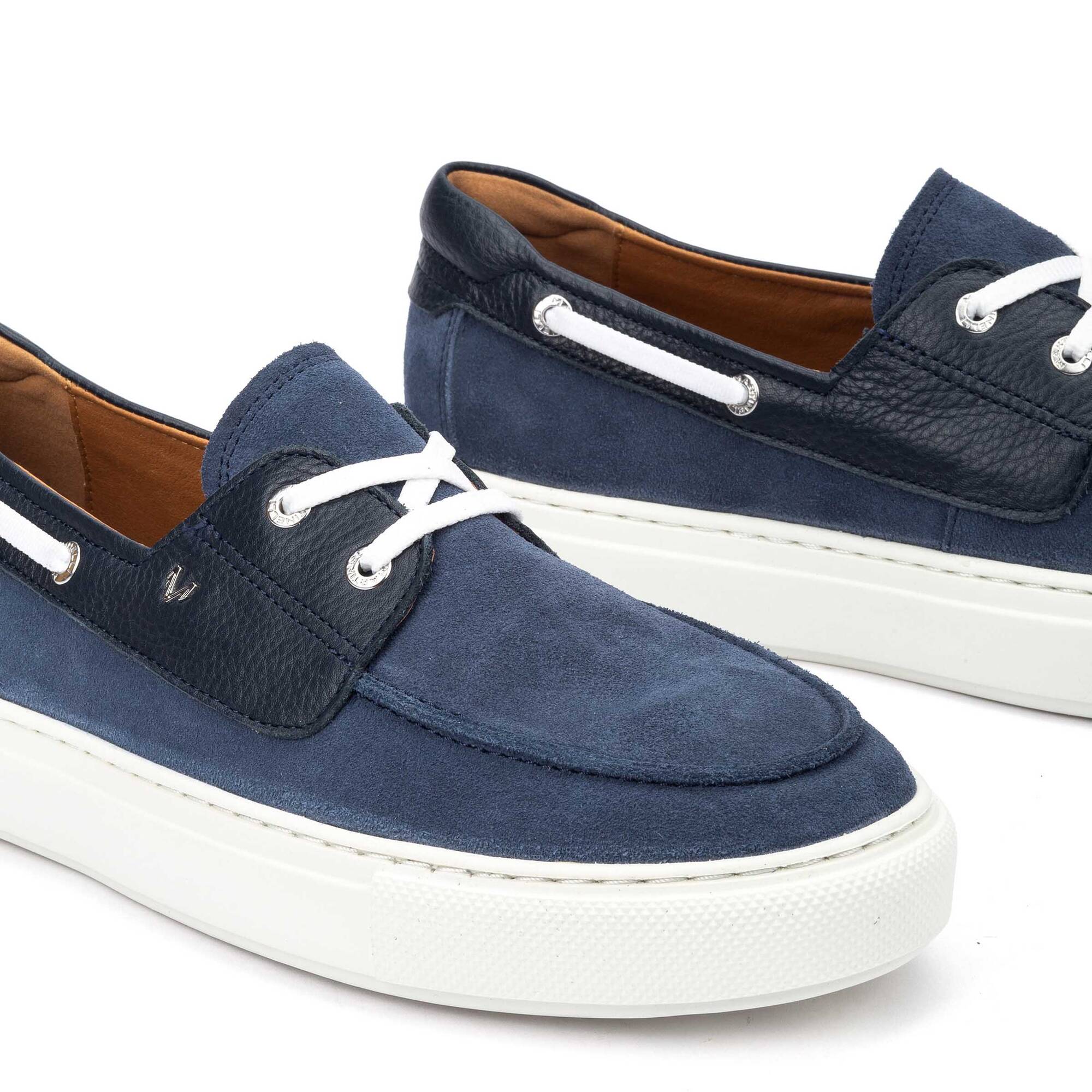 Boat shoes | HASTINGS 1738-2954WY, AZULMAR, large image number 60-1738-2954WY_9886_Martinelli_HASTINGS_AZULMAR_full.jpg | null