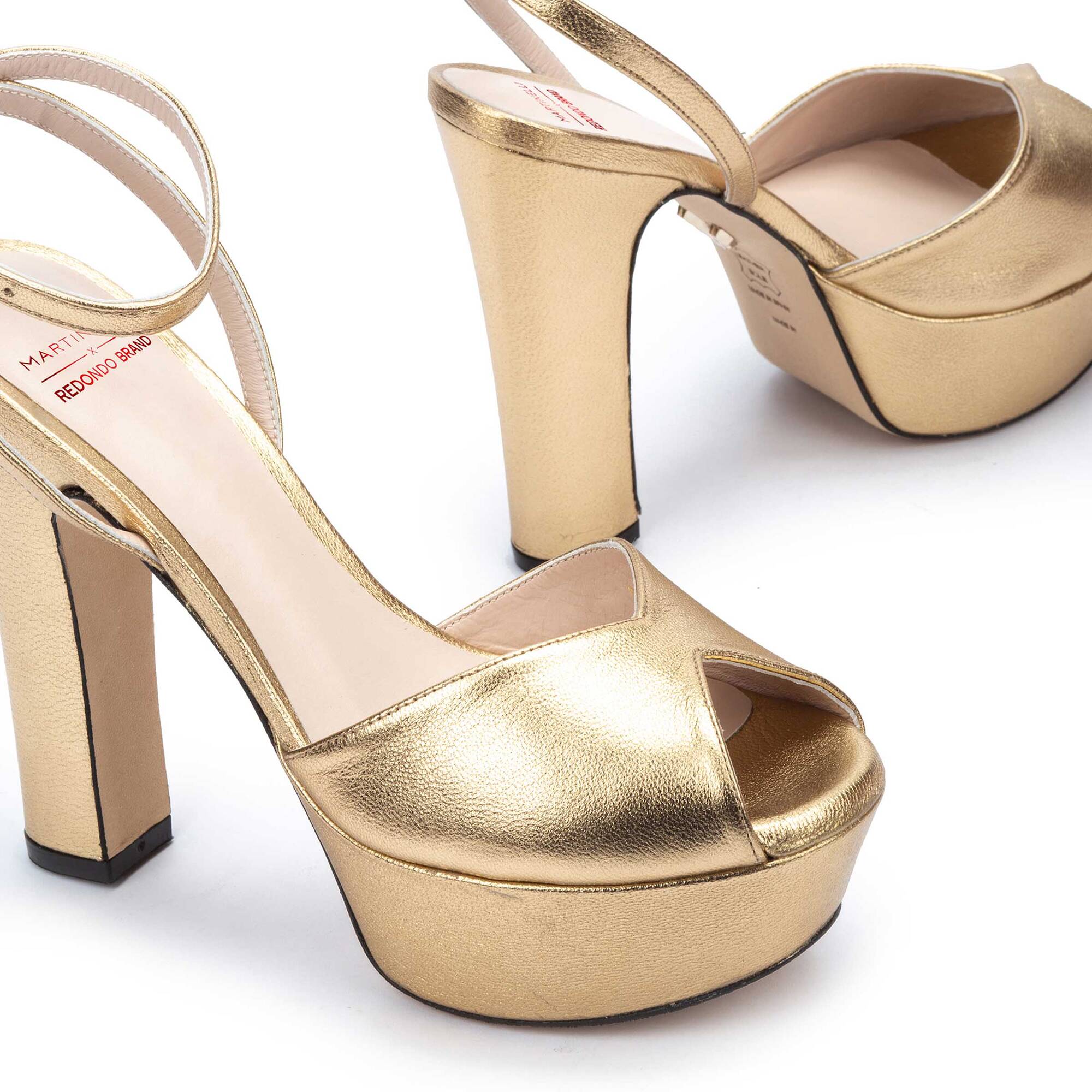 Monroe metallic thong sandal top