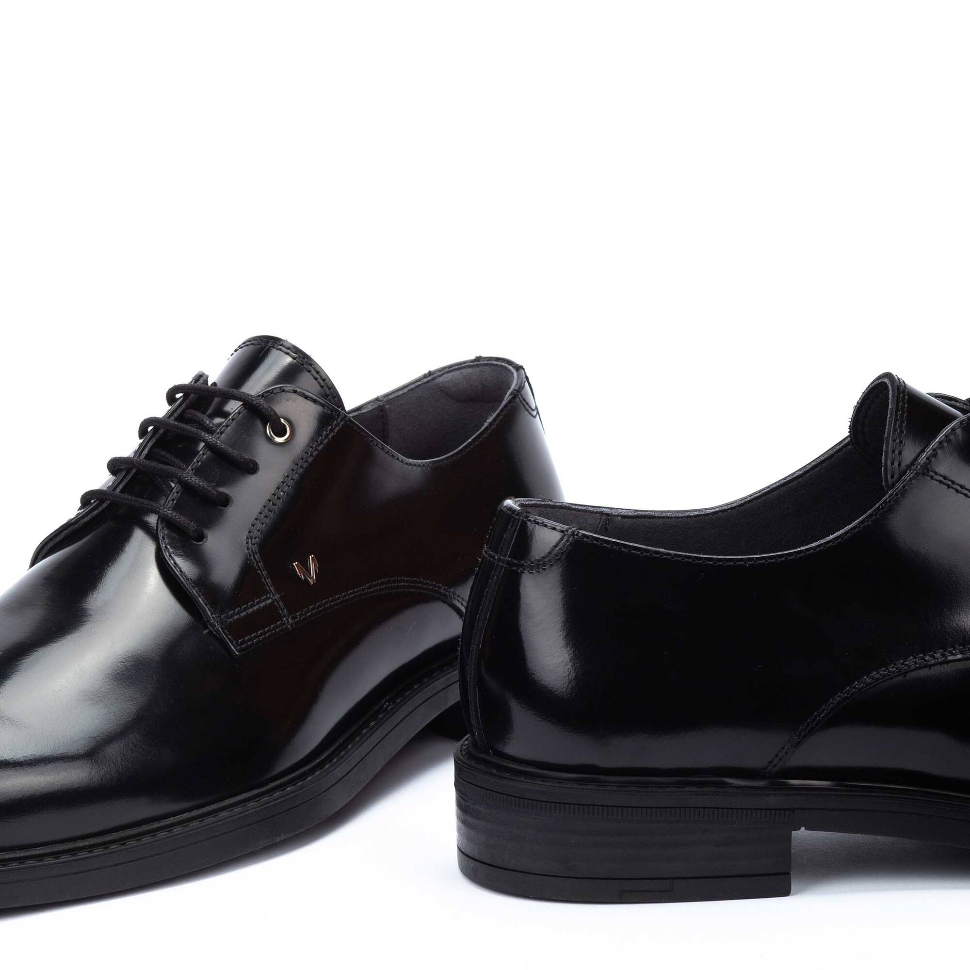 Cordones | ALBANY 1717-2900T, BLACK, large image number 60-1717-2900T_000_Martinelli_ALBANY_BLACK_full.jpg | null