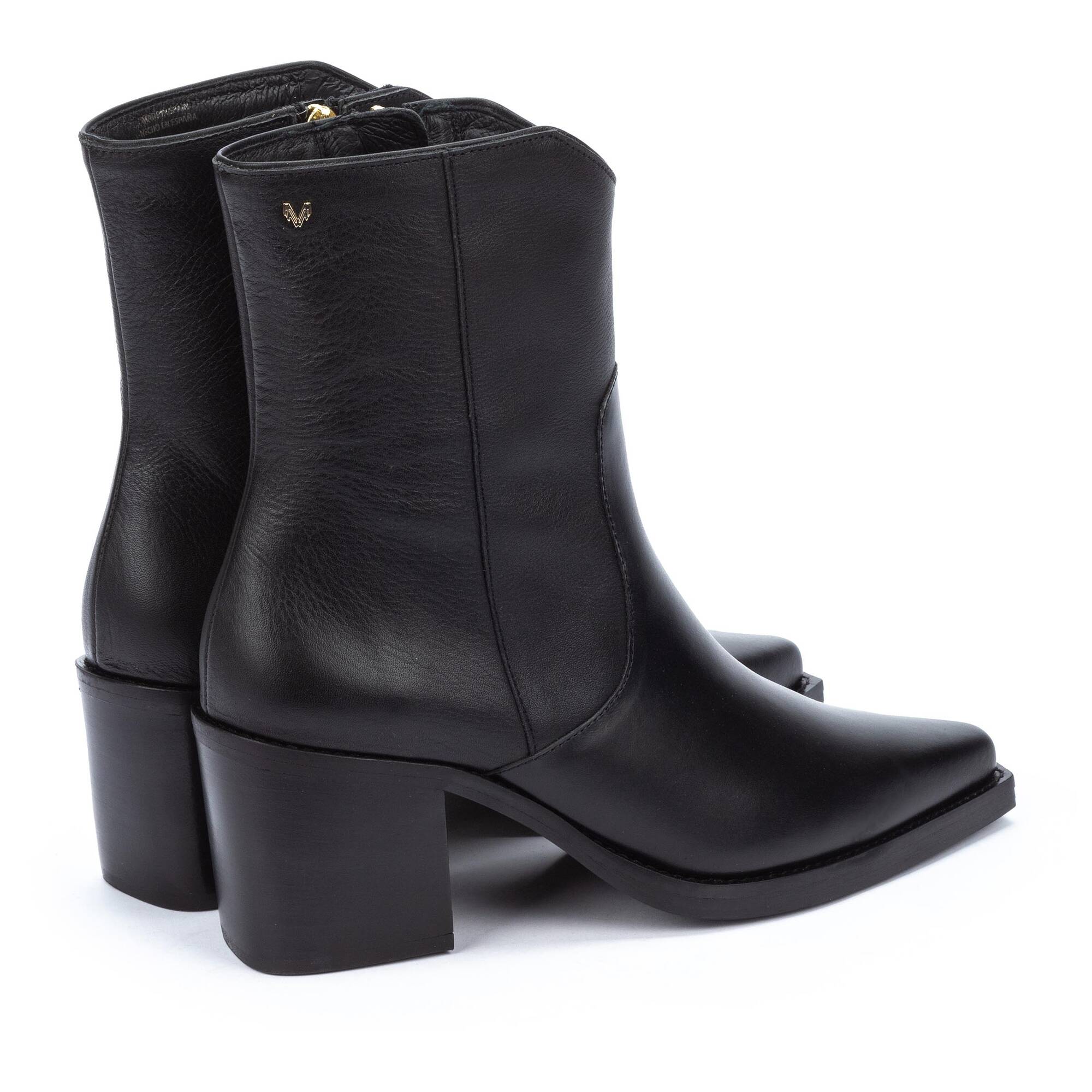 Botines con tac&oacute;n | KAYLA 1666-B092Z, BLACK, large image number 30-1666-B092Z_000_Martinelli_KAYLA_BLACK_full.jpg | null